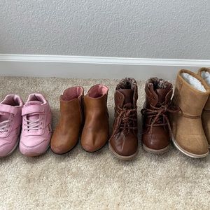 Toddler shoes size 7
